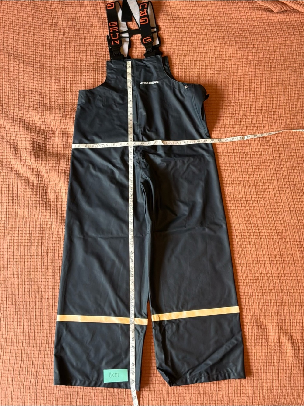Grundens professional grade kids rain overalls, size 14yrs